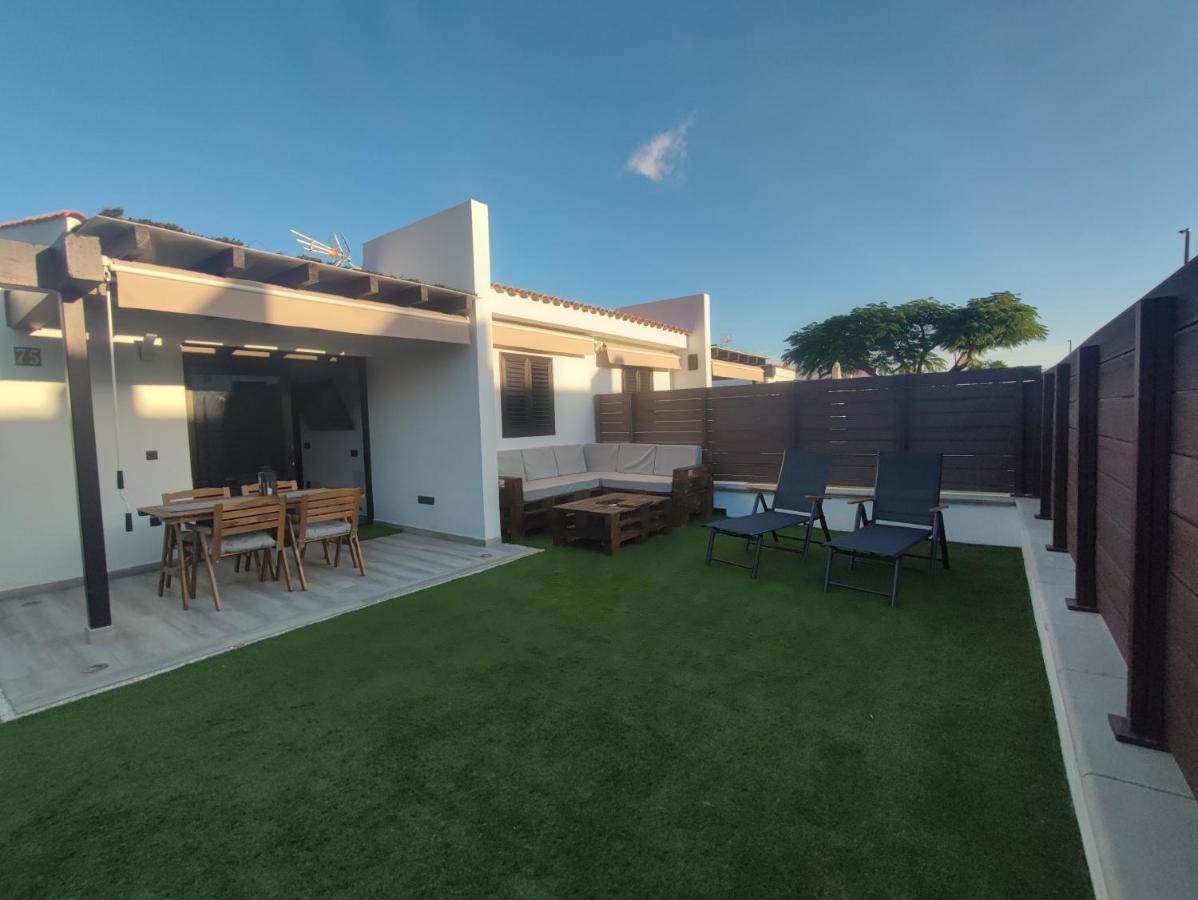 Bungalow Maspalomas Golf Con Jacuzzi, Piscina Y Jardin San Bartolomé Zewnętrze zdjęcie
