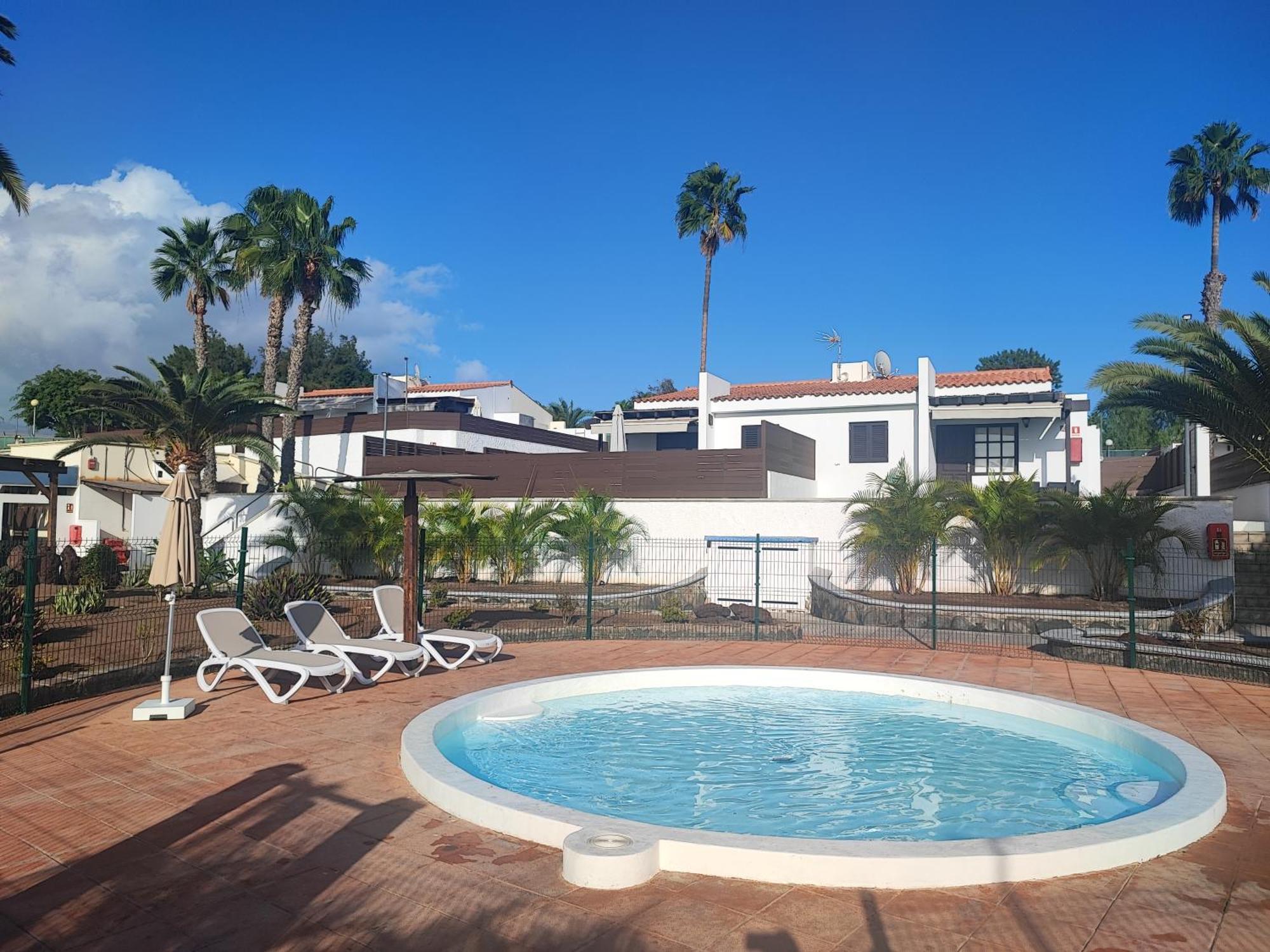 Bungalow Maspalomas Golf Con Jacuzzi, Piscina Y Jardin San Bartolomé Zewnętrze zdjęcie